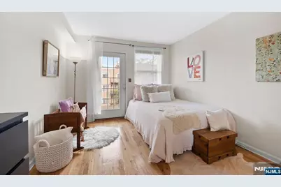 225 Clinton Street 4 #4, Hoboken, NJ 07030 - Photo 15