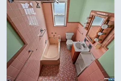 411 Hazel Street, Clifton, NJ 07011 - Photo 33