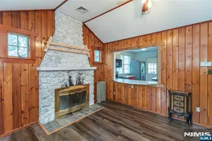 53 Laurel Dr, Wayne, NJ 07470 - Photo 5