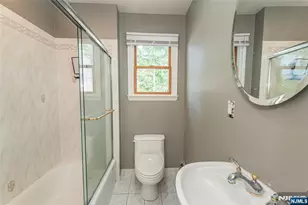 53 Laurel Dr, Wayne, NJ 07470 - Photo 15