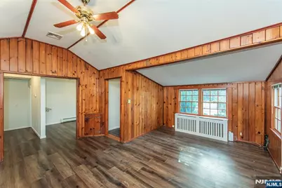 53 Laurel Drive, Wayne, NJ 07470 - Photo 7