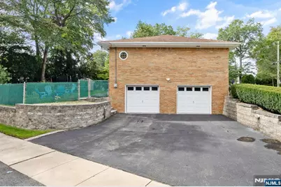 811 Manhattan Avenue, Washington Township, NJ 07676 - Photo 3