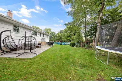 811 Manhattan Avenue, Washington Township, NJ 07676 - Photo 5