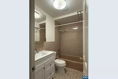 724 6th Street 1 #1, Carlstadt, NJ 07072 - Photo 17