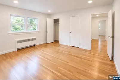 729 Broad 9 #9, Ridgefield, NJ 07657 - Photo 5