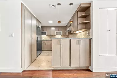 518-536 Gregory Avenue A208 #A208, Weehawken, NJ 07086 - Photo 11