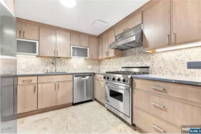 518-536 Gregory Avenue A208 #A208, Weehawken, NJ 07086 - Photo 13