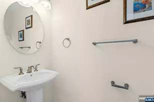 434 Nelson Ave, Cliffside Park, NJ 07010 - Photo 31