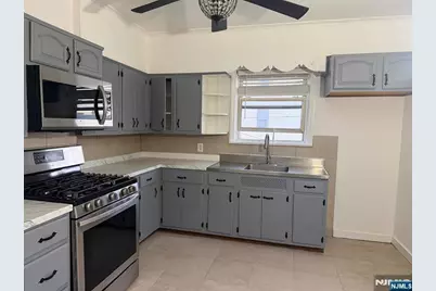 313 Chestnut Street, Kearny, NJ 07032 - Photo 21