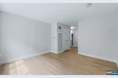 567 &amp; 571 Paramus 3 #3, Paramus, NJ 07652 - Photo 7