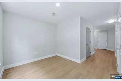 567 &amp; 571 Paramus 3 #3, Paramus, NJ 07652 - Photo 11
