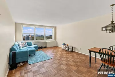 2000 Linwood Avenue 19N #19N, Fort Lee, NJ 07024 - Photo 3