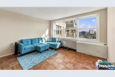 2000 Linwood Avenue 19N #19N, Fort Lee, NJ 07024 - Photo 5