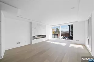 728 Undercliff Ave, Edgewater, NJ 07020 - Photo 7