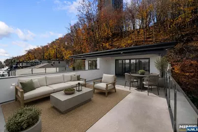 728 Undercliff Avenue, Edgewater, NJ 07020 - Photo 1