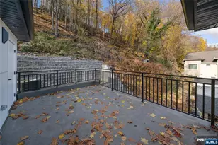 728 Undercliff Ave, Edgewater, NJ 07020 - Photo 21