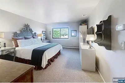44 Hickory Hill Court, Rockaway Township, NJ 07866 - Photo 17