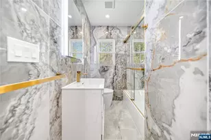 110 Central Ave, Rochelle Park Township, NJ 07662 - Photo 29