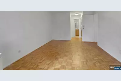 1111 River Road F17 #F17, Edgewater, NJ 07020 - Photo 13