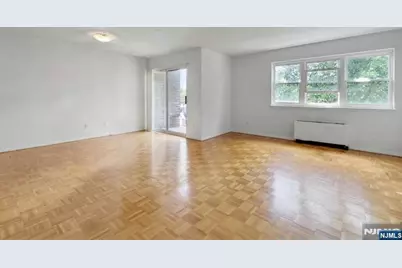 1111 River Road F17 #F17, Edgewater, NJ 07020 - Photo 5
