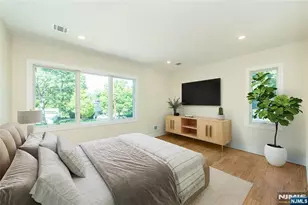 778 Wynetta Pl, Paramus, NJ 07652 - Photo 25