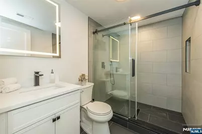 778 Wynetta Place, Paramus, NJ 07652 - Photo 33