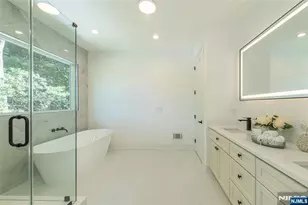 778 Wynetta Pl, Paramus, NJ 07652 - Photo 23