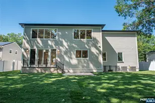 778 Wynetta Pl, Paramus, NJ 07652 - Photo 39