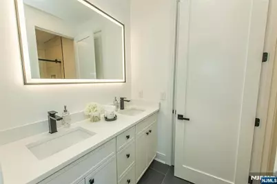 778 Wynetta Place, Paramus, NJ 07652 - Photo 27