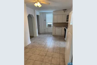 22 Corabelle, Lodi, NJ 07644 - Photo 11