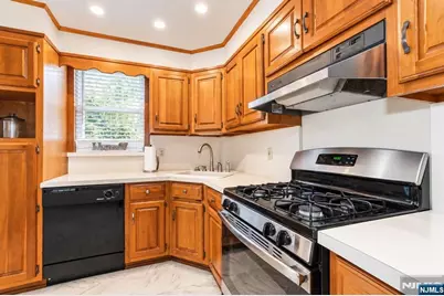 223 Baldwin Street, Bloomfield, NJ 07003 - Photo 9