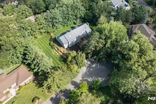 22 Angela Ct, Woodcliff Lake, NJ 07677 - Photo 7