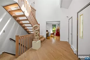 22 Angela Ct, Woodcliff Lake, NJ 07677 - Photo 9