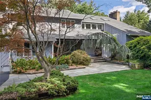 22 Angela Ct, Woodcliff Lake, NJ 07677 - Photo 1