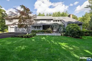 22 Angela Ct, Woodcliff Lake, NJ 07677 - Photo 3