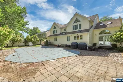 59 Lockwood Drive, Waldwick, NJ 07463 - Photo 9