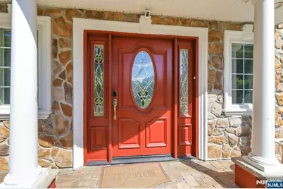 59 Lockwood Drive, Waldwick, NJ 07463 - Photo 5