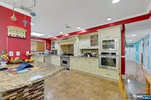 59 Lockwood Dr, Waldwick, NJ 07463 - Photo 19