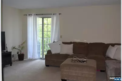 1104 Sage Court, Mahwah, NJ 07430 - Photo 5