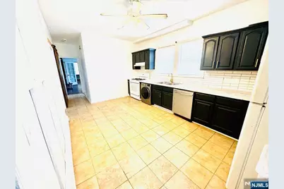10-14 Noll Place 1 #1, Newark, NJ 07106 - Photo 3