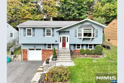 75 Hiawatha Boulevard, Oakland, NJ 07436 - Photo 1