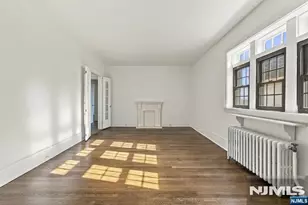 20 Garber C8, Ridgewood, NJ 07450 - Photo 3