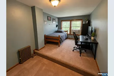 274 Green Avenue, Lyndhurst Township, NJ 07071 - Photo 13
