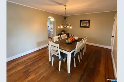274 Green Avenue, Lyndhurst Township, NJ 07071 - Photo 5