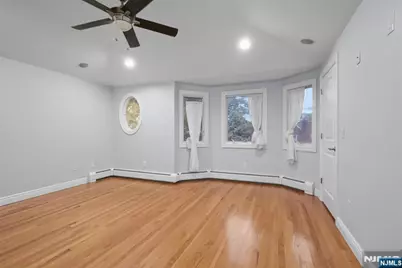 376 Aurora Avenue #B, Cliffside Park, NJ 07010 - Photo 5