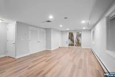 376 Aurora Avenue #B, Cliffside Park, NJ 07010 - Photo 35