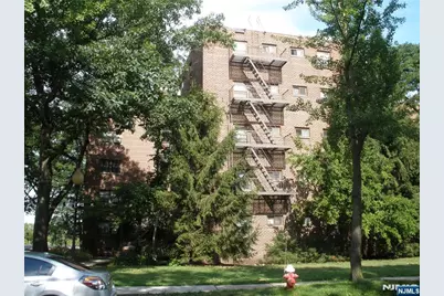 3021 Edwin Edwin Avenue 4B #4B, Fort Lee, NJ 07024 - Photo 1
