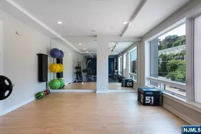 3 Somerset Lane 615 #615, Edgewater, NJ 07020 - Photo 21