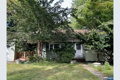 7 Sussex Road, Tenafly, NJ 07670 - Photo 1