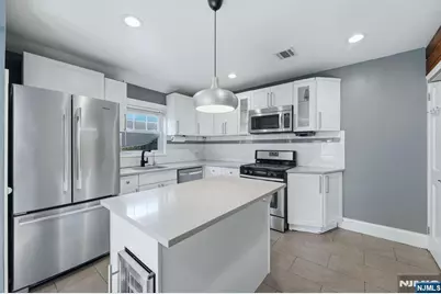 107 Palisade Avenue, Bergenfield, NJ 07621 - Photo 15